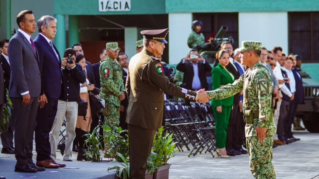 José Manuel Guevara Castillo toma protesta como mando militar de la 24 Zona