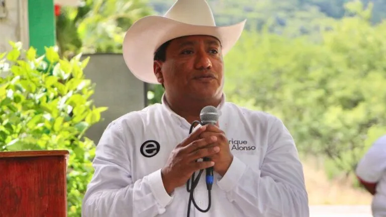 Enrique Alonso Plascencia, alcalde de Tlaquiltenango