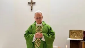 Papa León XIV muestra mejoría tras cirugía por tumor maligno de pulmón